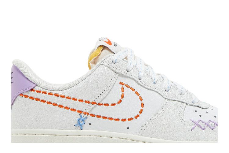 Nike Wmns Air Force 1 '07 SE '101'