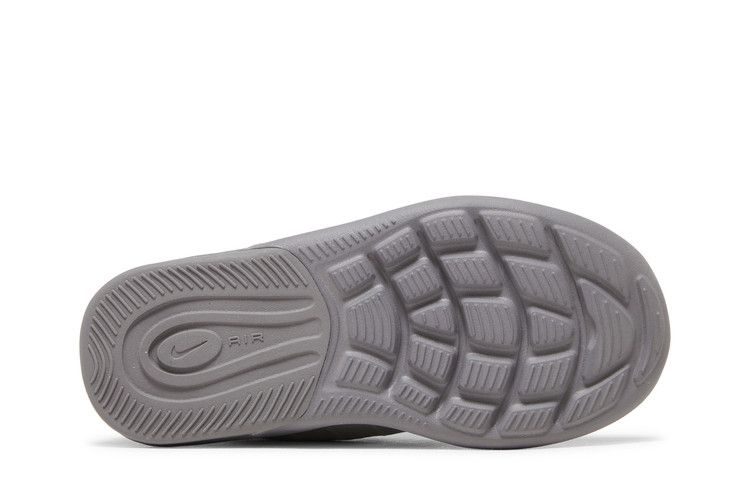 Nike Air Max Axis TD 'Black Volt'