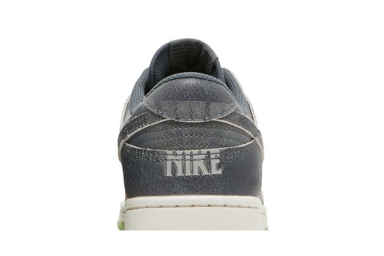 Nike Dunk Low SE 'Halloween - Cauldron'
