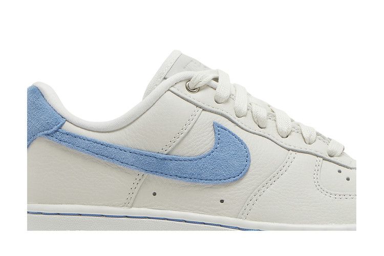 Nike Wmns Air Force 1 LXX 'White University Blue'