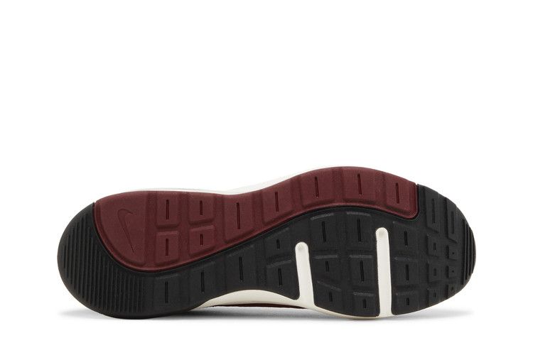Nike Air Max AP 'Black Team Red'