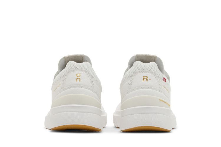 ON Wmns The Roger Centre Court 'White Gum' — White/Gum (48 99437)