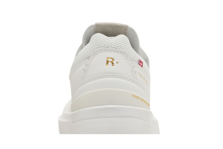 ON Wmns The Roger Centre Court 'White Gum' — White/Gum (48 99437)