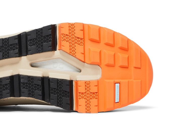 ON Wmns Cloudtrax Sensa 'Sand Flame'