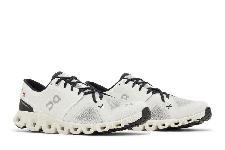 ON Wmns Cloud X 3 'White Black'