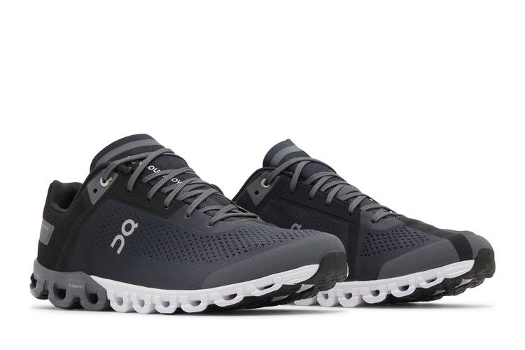ON Cloudflow 'Black Asphalt' — Black/Asphalt (35 99238)