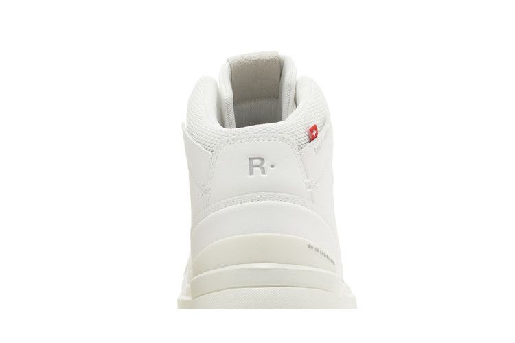 ON The Roger Clubhouse Mid 'White Sand' — White/Sand (98 98328)