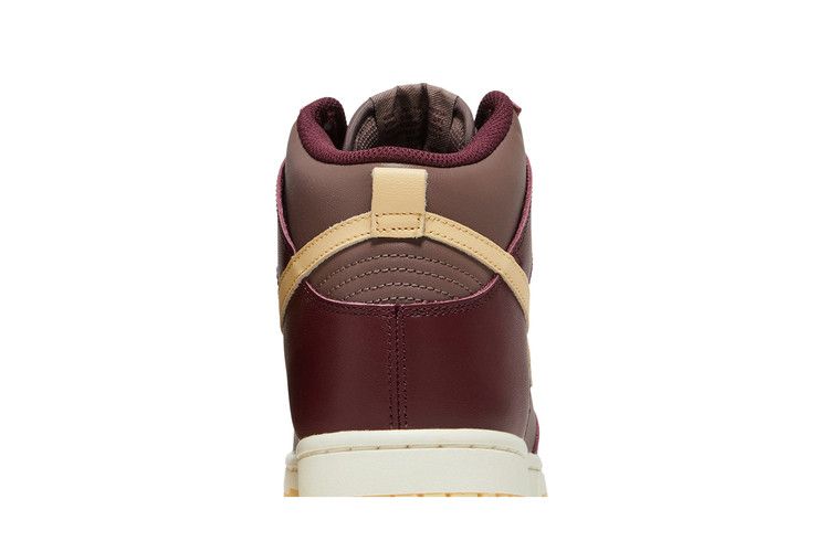 Nike Wmns Dunk High 'Plum Eclipse'