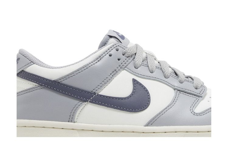 Nike Dunk Low GS 'Platinum Tint Light Carbon'