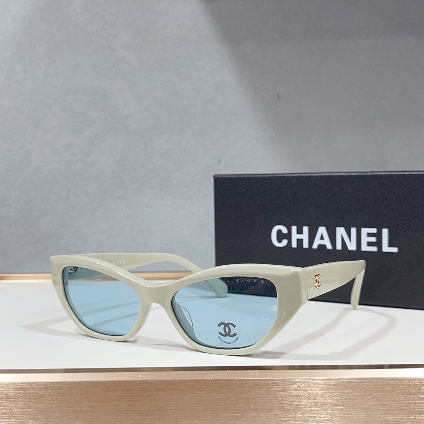 CC Sunglasses 57