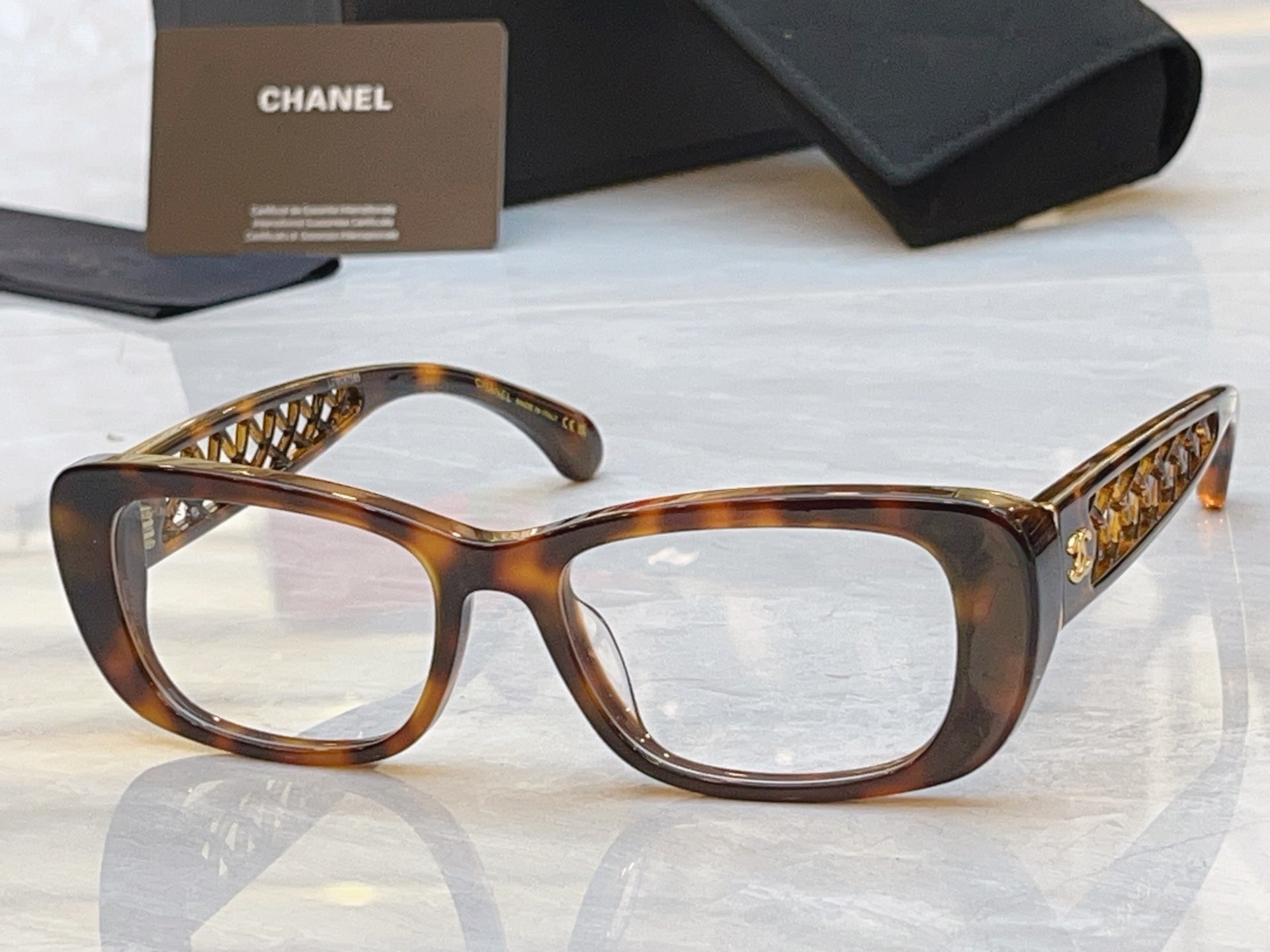 CC Sunglasses 61
