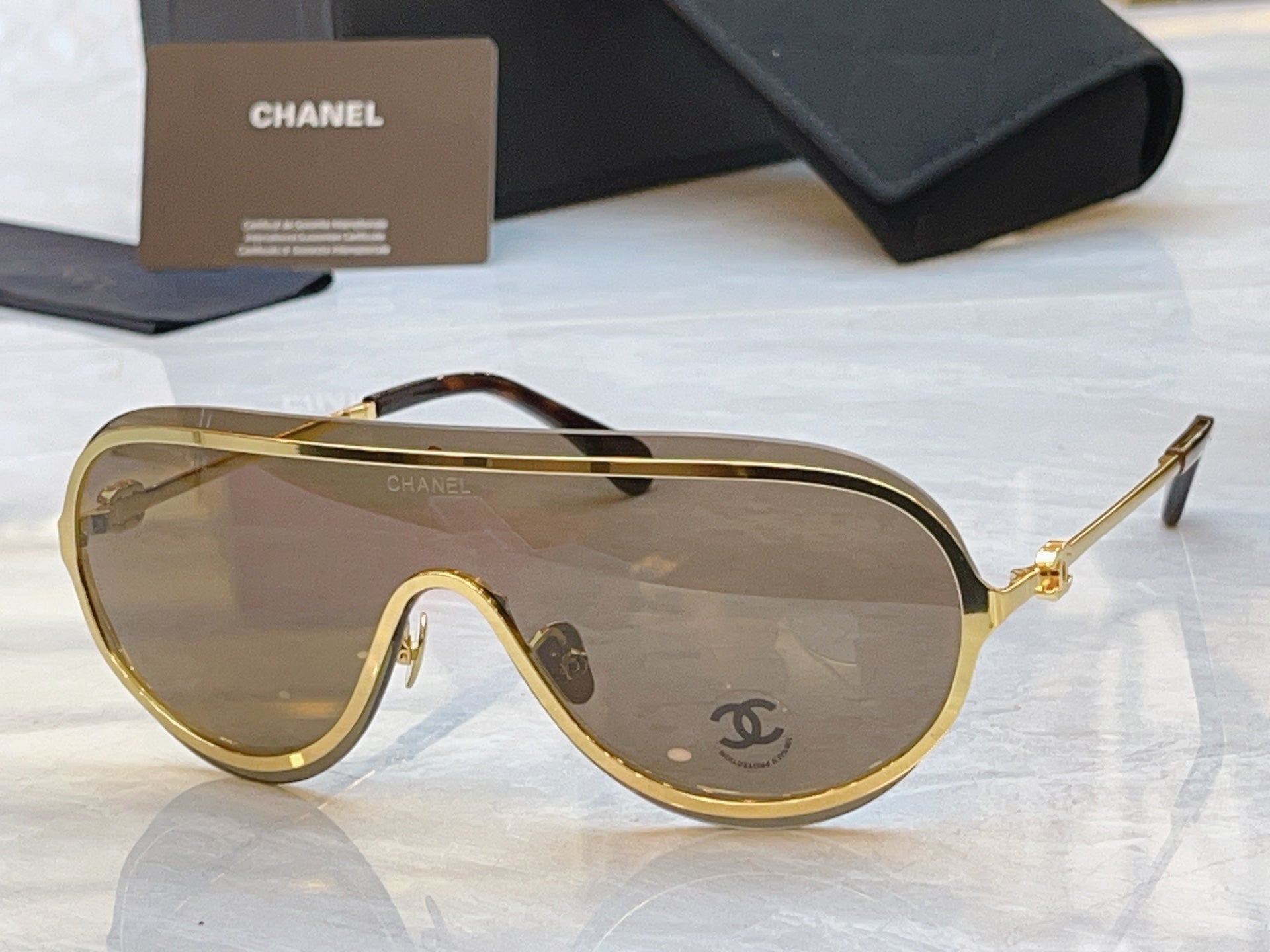 CC Sunglasses 62