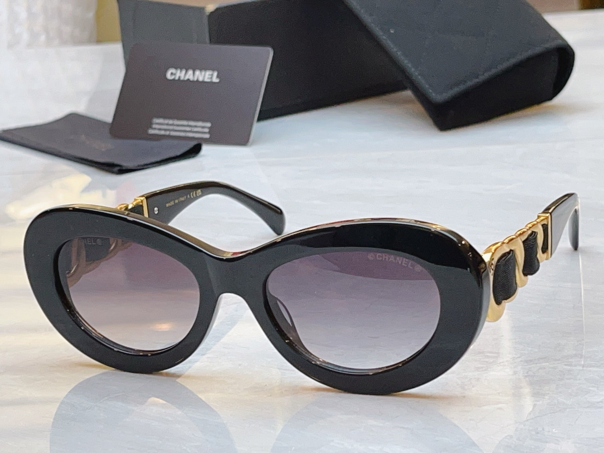 CC Sunglasses 64
