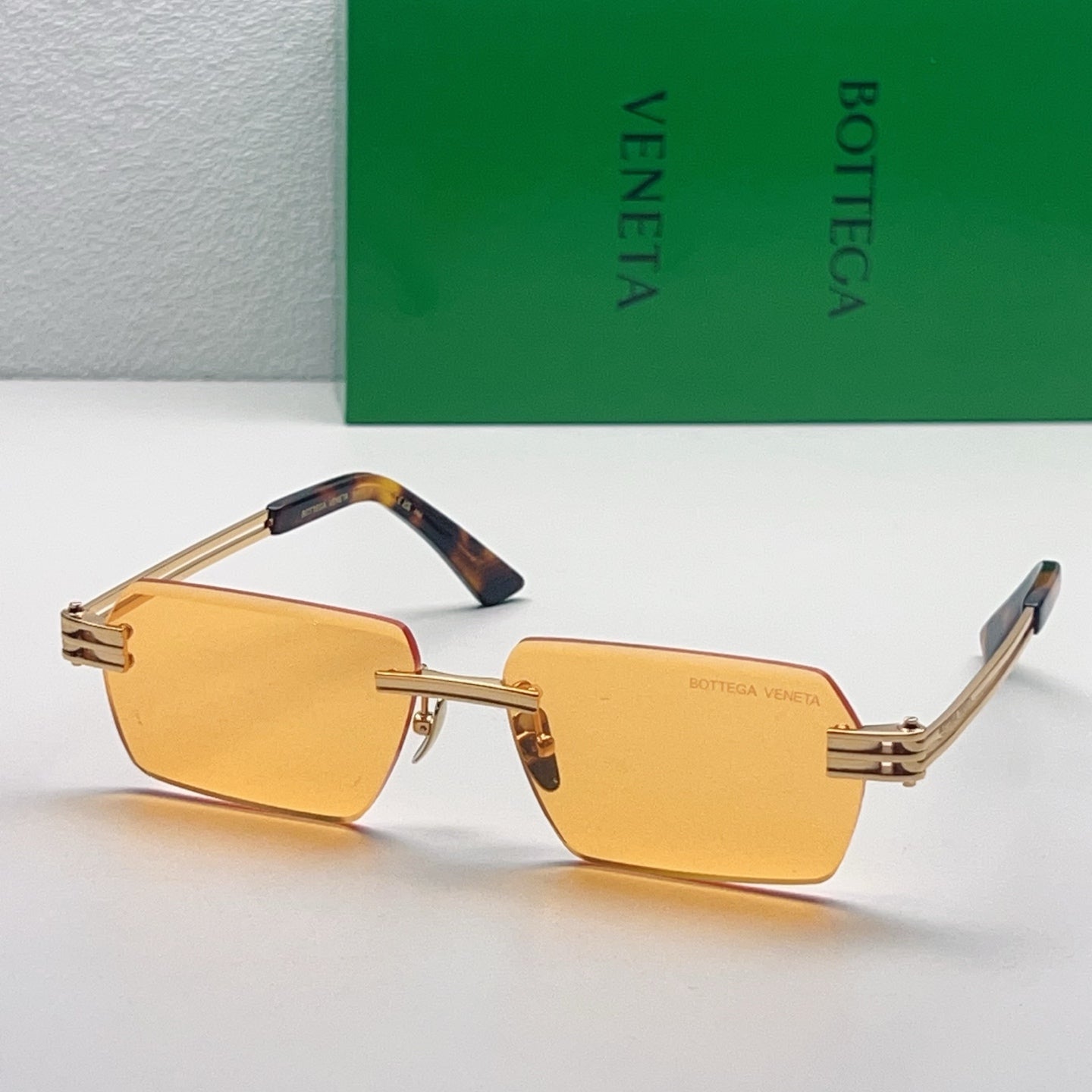 BV Sunglasses 130155