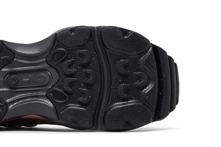 Nike Wmns Air Max Flyknit Venture 'Bronzine Smokey Mauve'