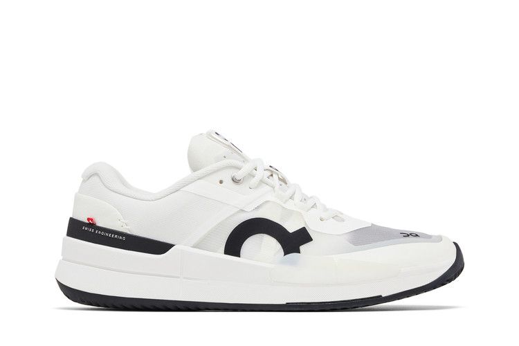 ON The Roger Pro 2 Clay 'White Black'
