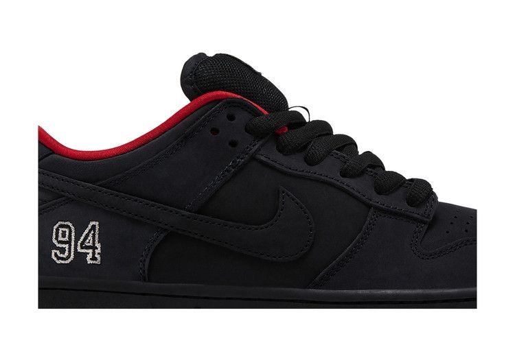 Supreme x Nike Dunk Low SB 'Black'