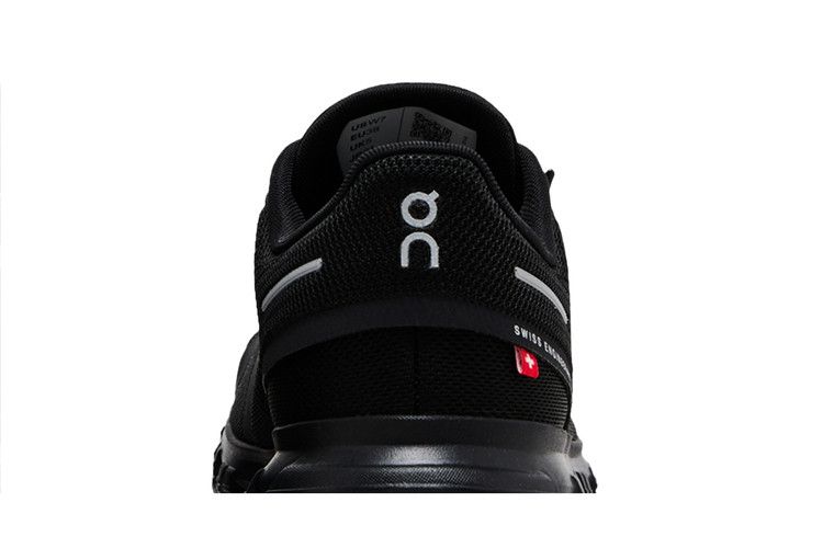 ON Wmns Cloud 6 'Triple Black'