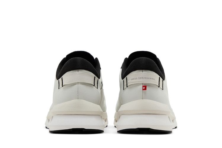 Cloudzone 'Ice Black'