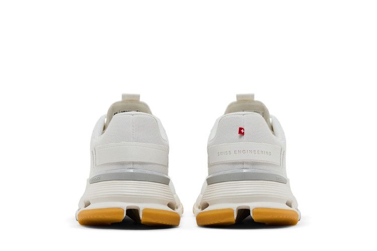ON Cloudnova Form 2 'White Ivory'