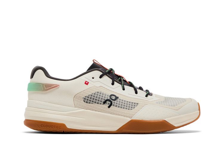 The Roger Advantage Z5 'Cream Almond'