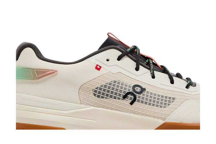 The Roger Advantage Z5 'Cream Almond'