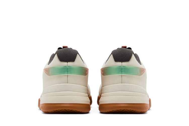 The Roger Advantage Z5 'Cream Almond'