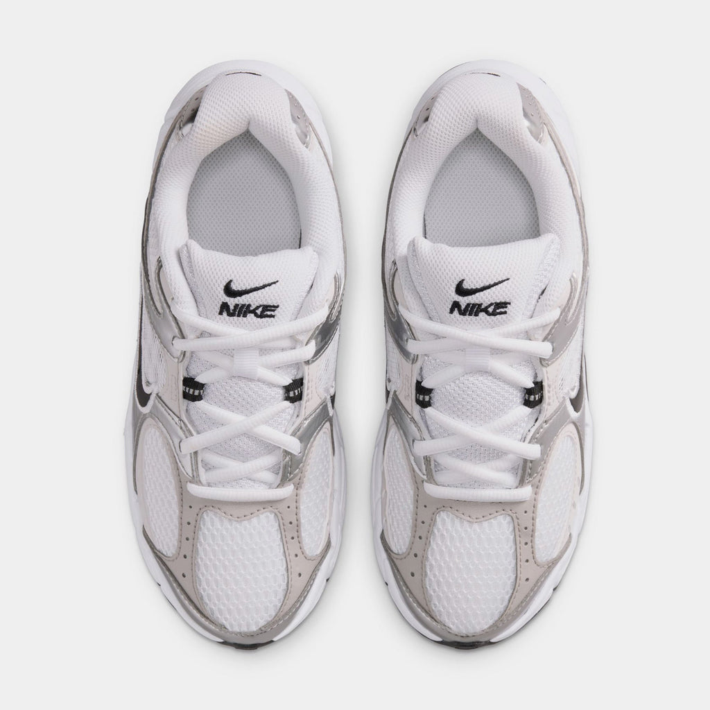 V5 RNR Grade School Running Shoes (White/Vast Grey/Photon Dust/Black)