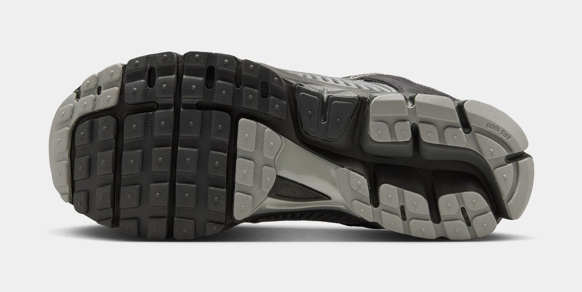 Zoom Vomero 5 Mens Running Shoes (Anthracite/Black/Chrome/Flight Silver)