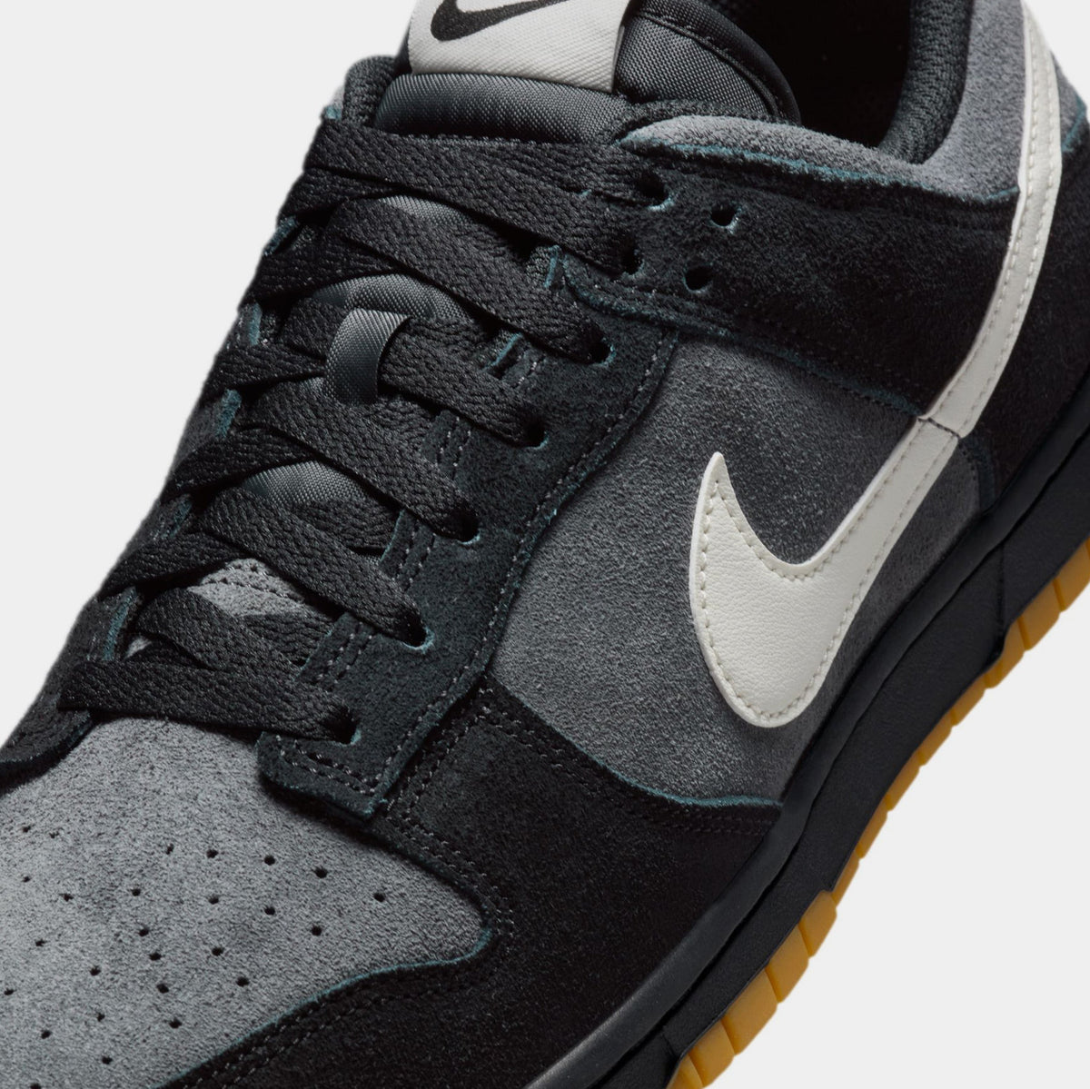 Dunk Low Mens Lifestyle Shoes (Black/Grey/Gum)