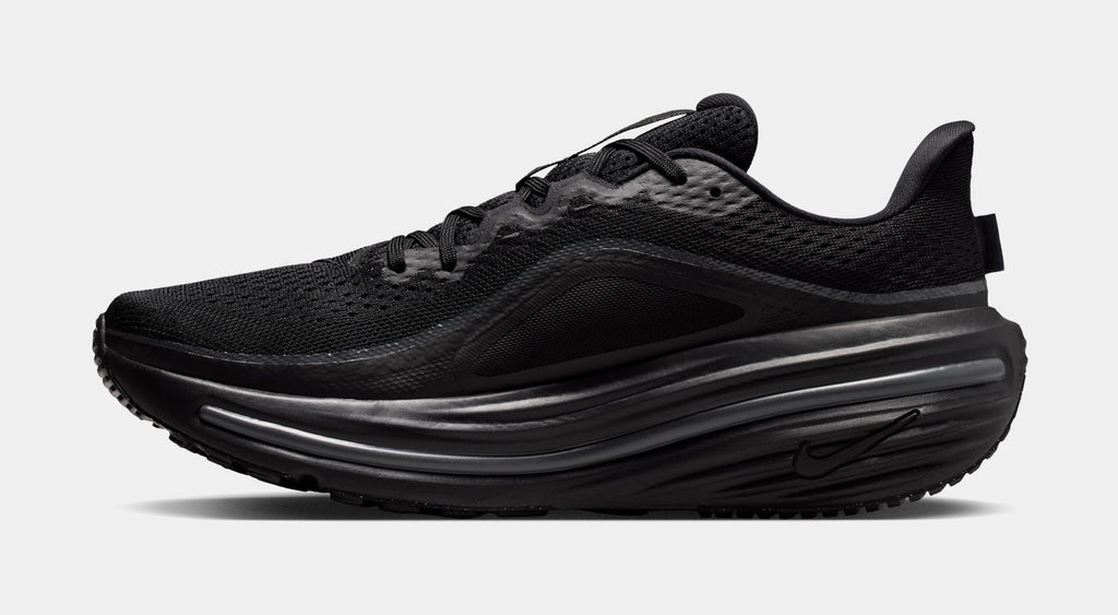 Winflo 12 Mens Running Shoes (Black/Dark Smoke Grey/Black)