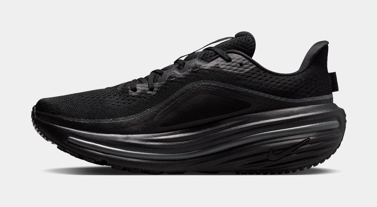 Winflo 12 Mens Running Shoes (Black/Dark Smoke Grey/Black)