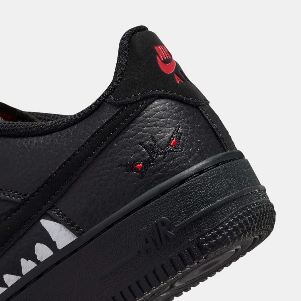 Air Force 1 Low Wolf Grade School Lifestyle Shoes (Black/University Red/Metallic Silver/Black)