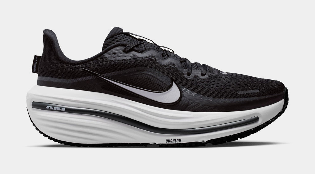 Winflo 12 Womens Running Shoes (Black/Dark Smoke Grey/White)