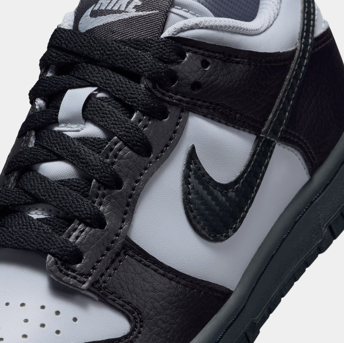 Dunk Low Grade School Lifestyle Shoes (Wolf Grey/Anthracite/Black)