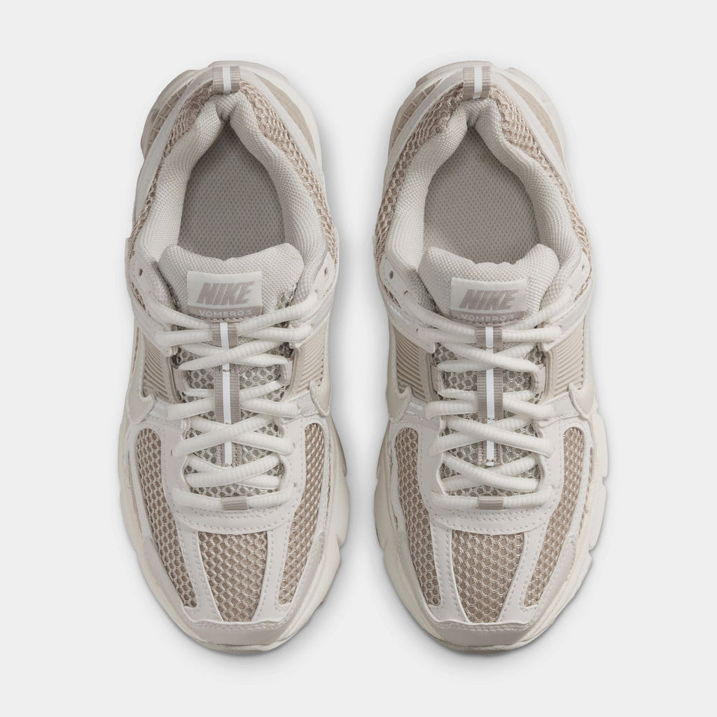 Vomero 5 Reflective Accents Grade School Running Shoes (Phantom/Cream II/Sail/Light Bone)