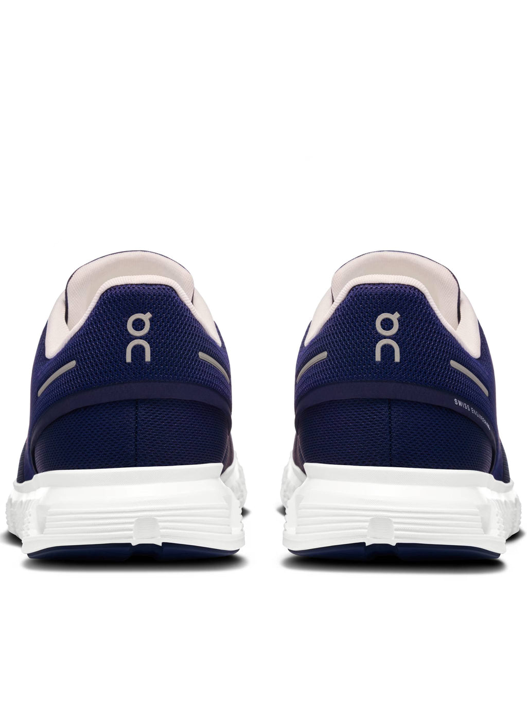 Low-Profile Sneakers with Breathable Mesh Upper and Flexible Sole