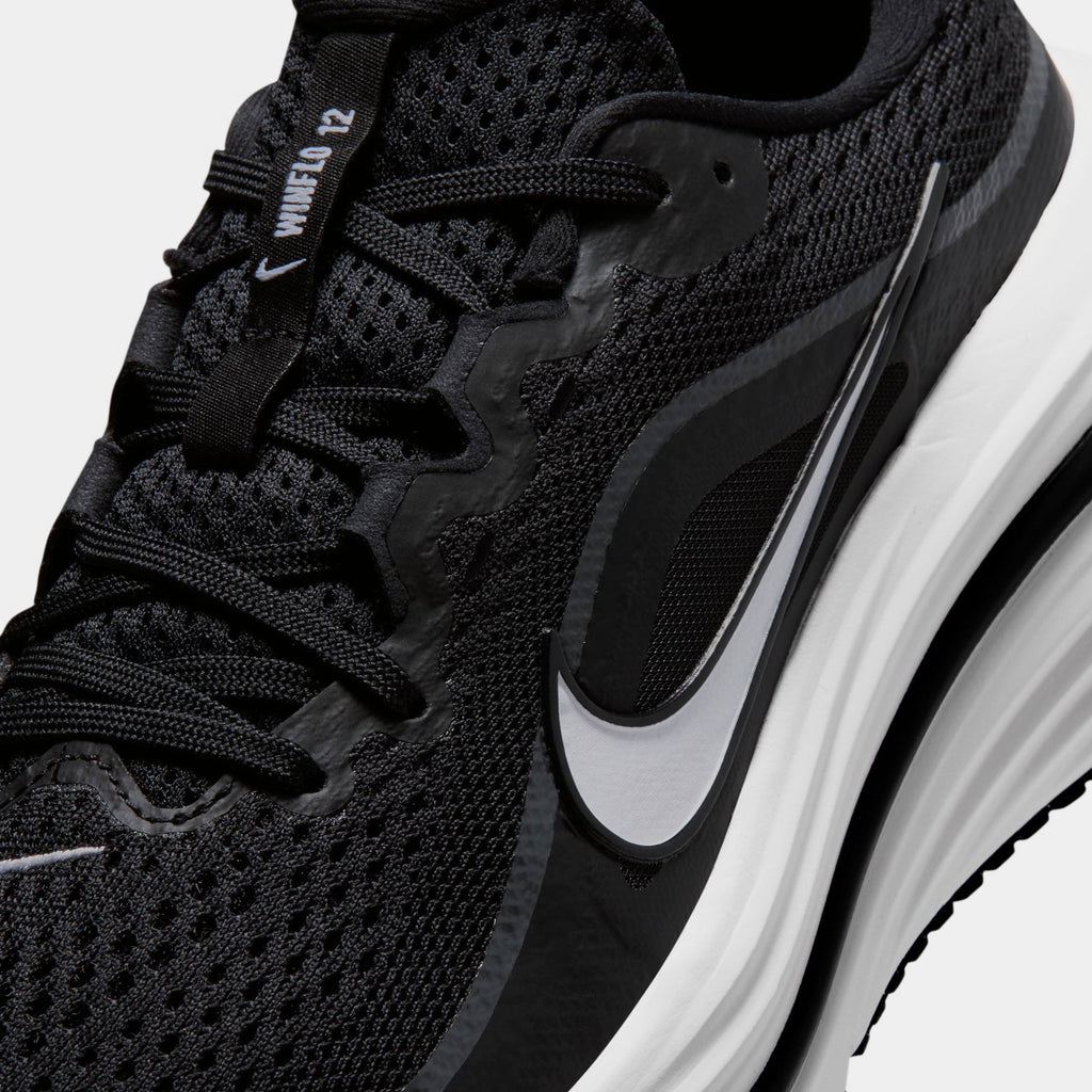 Winflo 12 Womens Running Shoes (Black/Dark Smoke Grey/White)