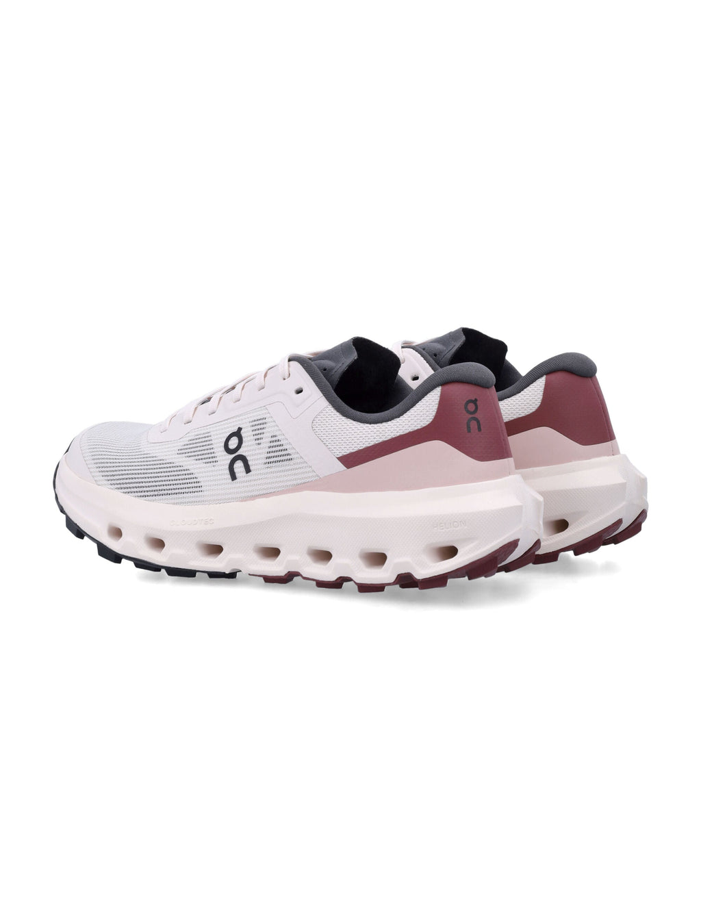 Lightweight Breathable Sneakers With Cushioned Sole And Modern Aesthetic