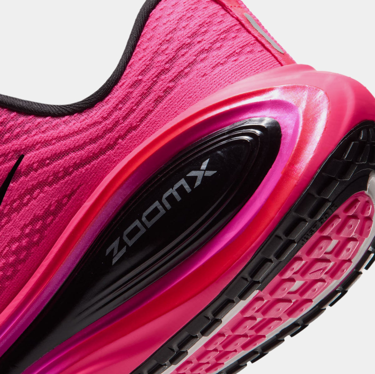 Vomero Plus Womens Running Shoes (Black/Black/Hyper Pink/Fuchsia Blast)