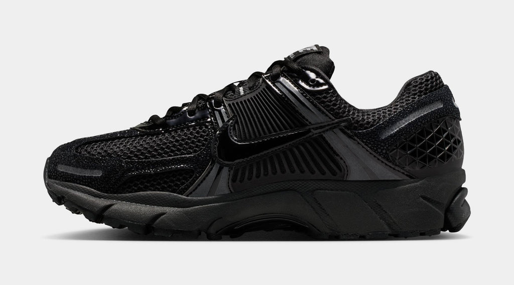 Zoom Vomero 5 Stingray Womens Running Shoes (Black/Black/Metallic Silver/Anthracite)