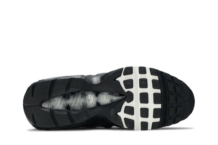 Nike Air Max 95 Essential Black Smoke Grey