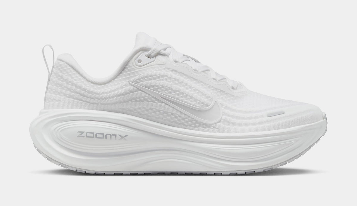Vomero Plus Womens Running Shoes (White/Summit White/Photon Dust)