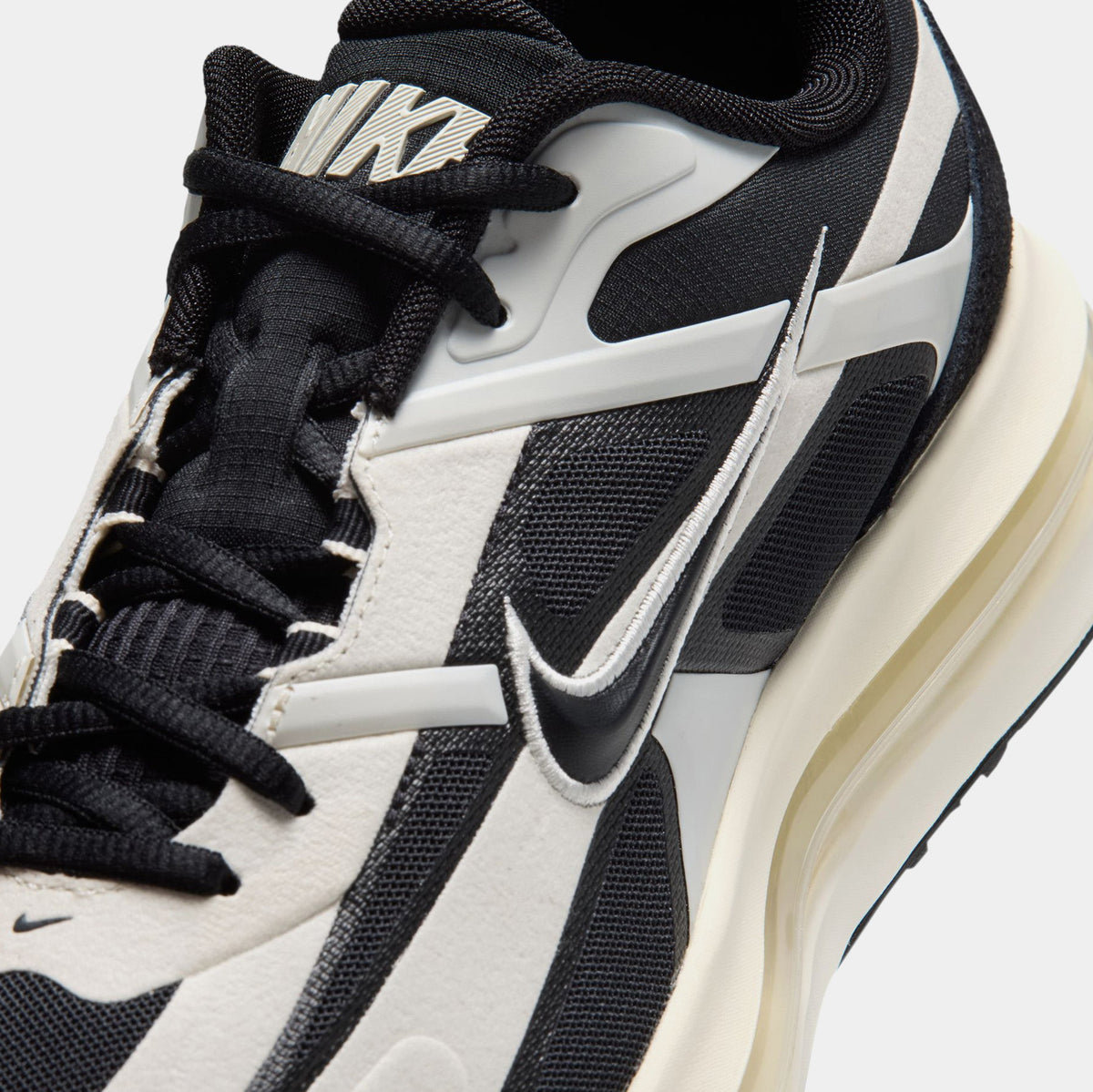 Air Max Metro Mens Running Shoes (Pale Ivory)