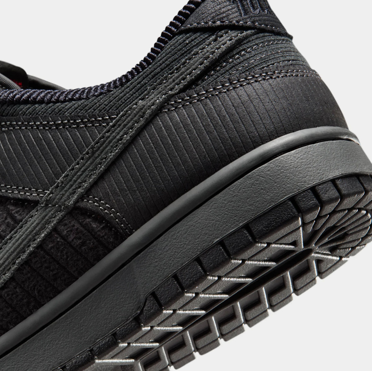 Dunk Low Retro Premium Mens Lifestyle Shoes (Anthracite/Anthracite/Black/Iron Grey)