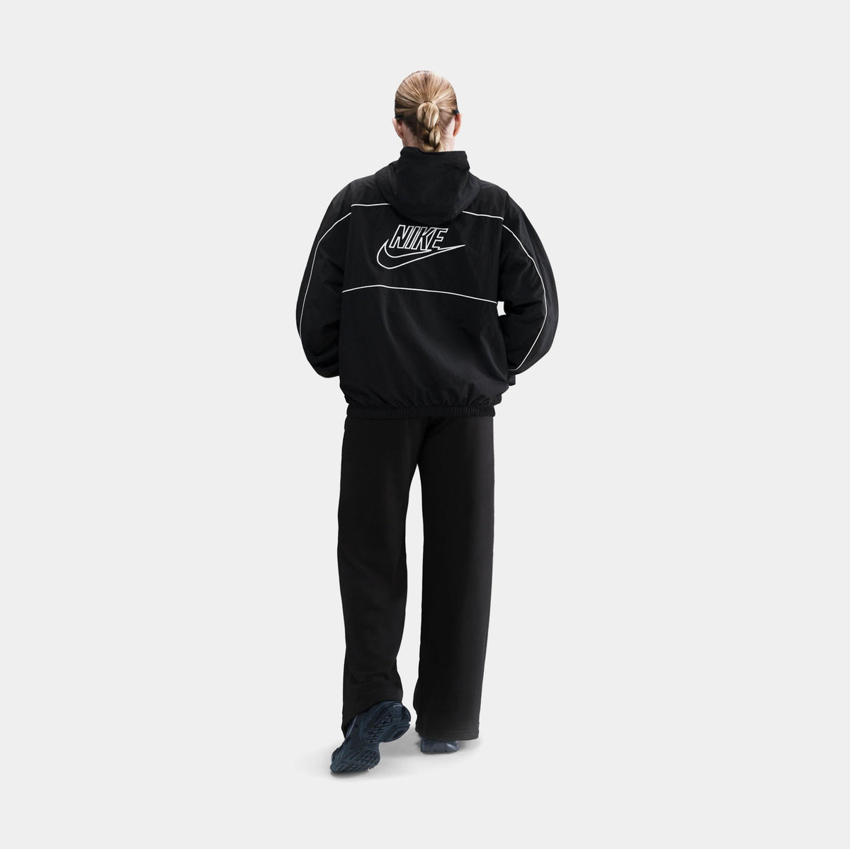 NSW Club Fleece Mid Rise Wide Leg Womens Sweatpants (Black/White)