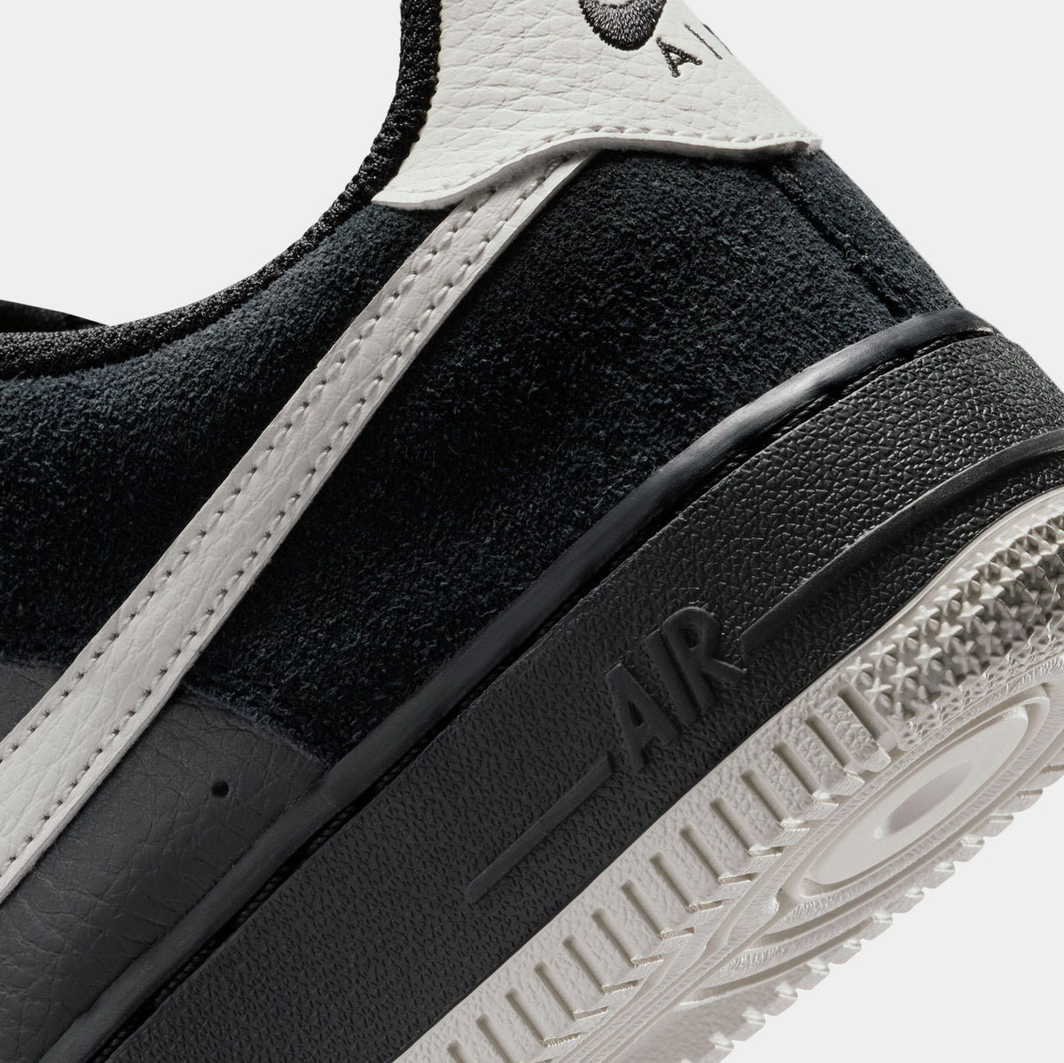 Air Force 1 LV8 2 Grade School Lifestyle Shoes (Black/Light Bone)