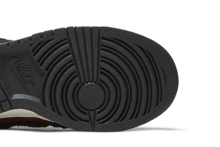 Nike Dunk Low SE Fleece Pack Burgundy Crush (Women's)