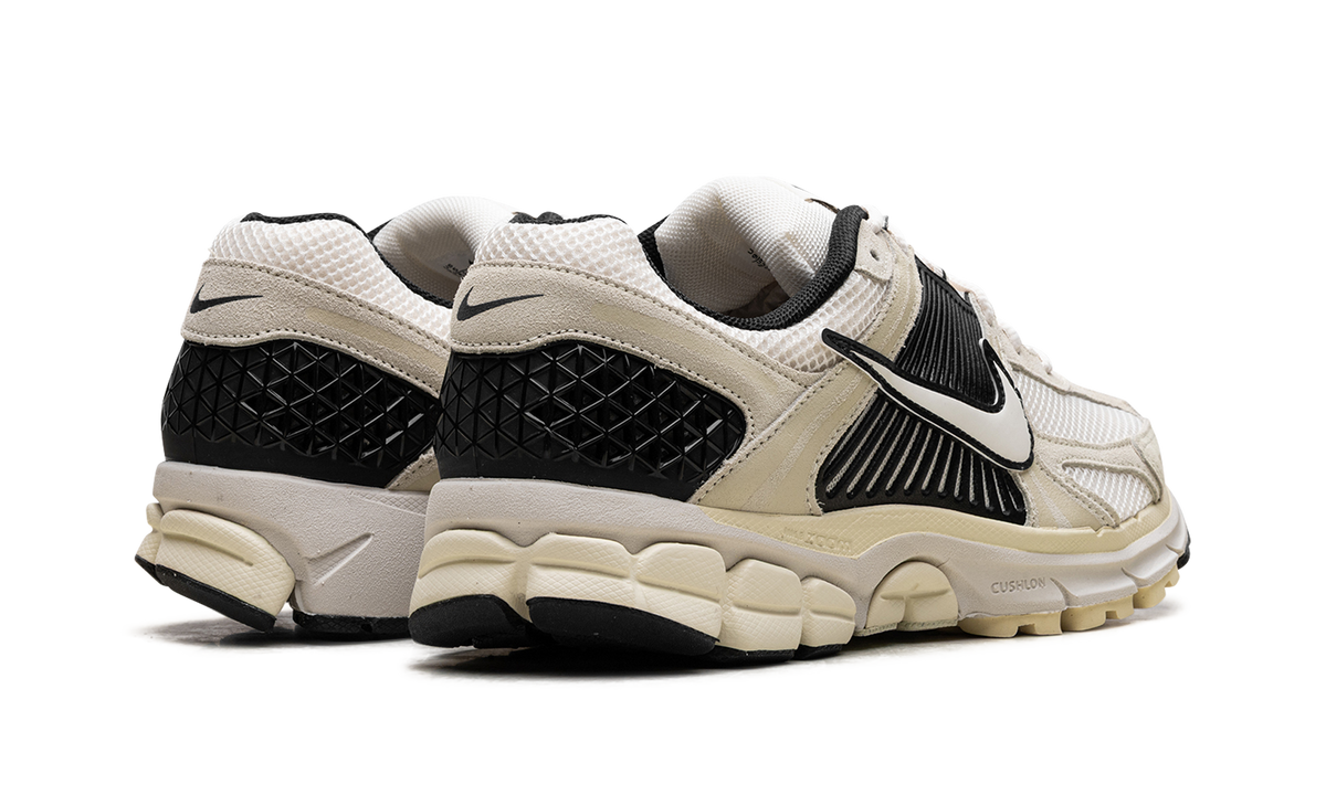 Zoom Vomero 5 "Alabaster Black" HF1553 701