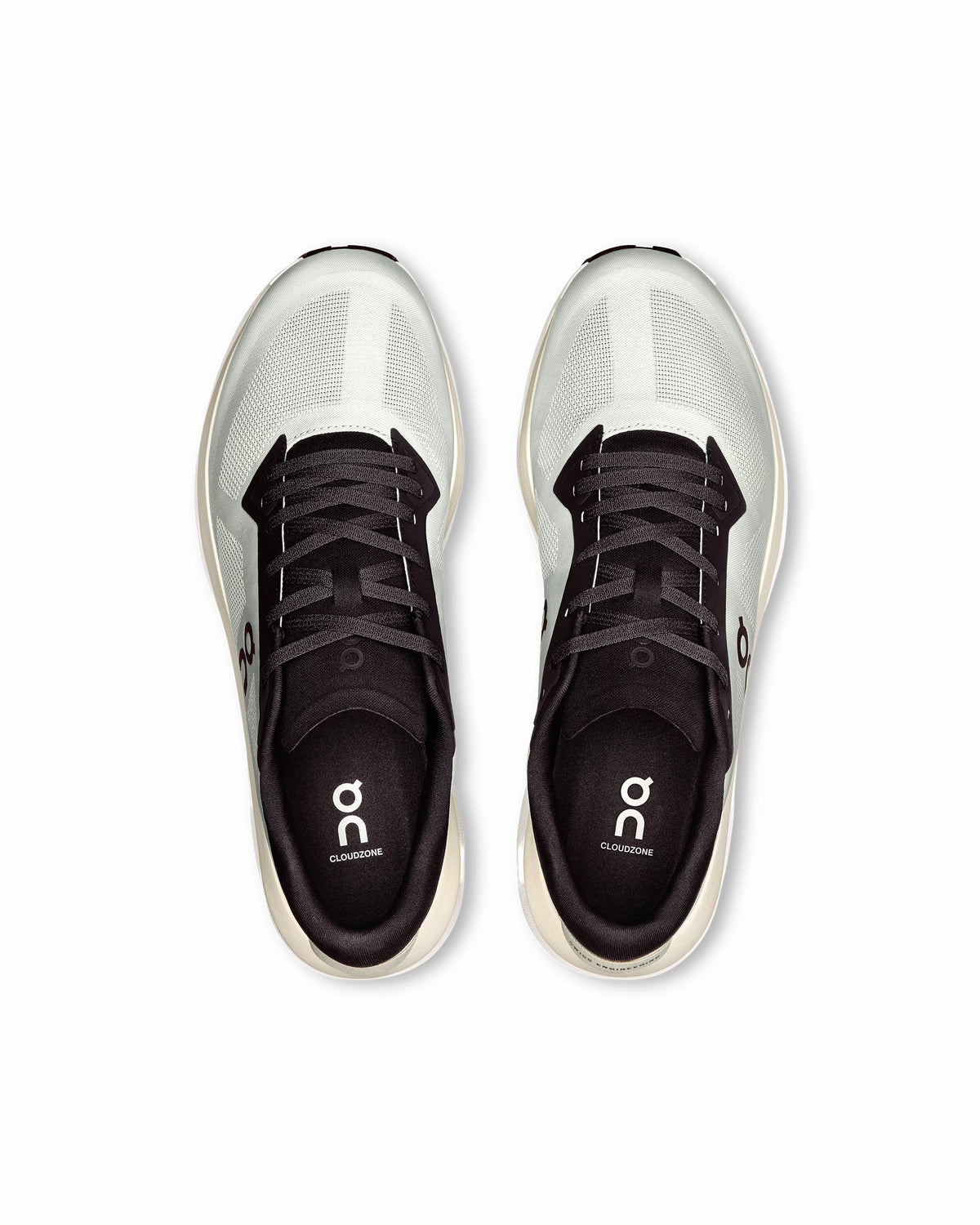 Cloudzone Sneakers with Speedboard Technology in Ice Black